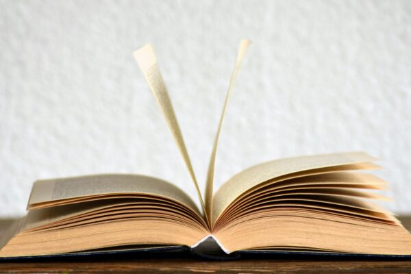 Çocuklara Uyku Öncesi Kitap Okuma Alışkanlığı Nasıl Kazandırılır?